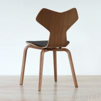 FRITZ HANSEN（フリッツ・ハンセン） / GRAND PRIX（グランプリチェア） / ウッドレッグ / ウォルナット / フロントパディング / VANIR 373（ヴァニール）グラナイトブラウン